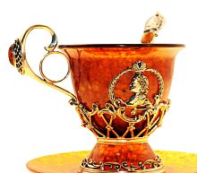 Чашка чайная "Пётр I" из янтаря, 9302/L
